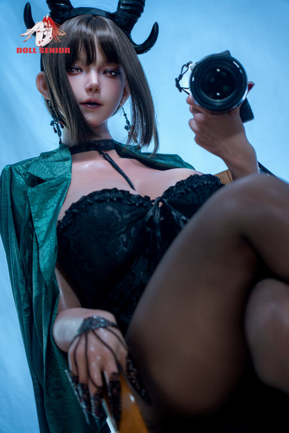 Doll Senior【Capricorn】170cm/5ft 7 in G Cup Silicone Real Skin Texture Version Customizable Sex Doll